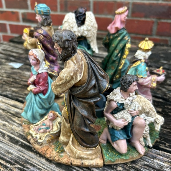 Nativity Advent Candle Holder 4 Piece Holy Family Nativity Scene 4 Candle/Votive - Picture 2 of 12